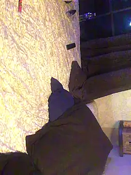 Snapshot of lilthicky352 chatting on 11/19/25, 04:56 lilthicky352 online show from 11/19/25, 04:56