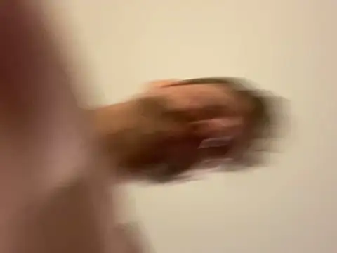 Snapshot of lilthicky352 chatting on 11/28/25, 04:12 lilthicky352 online show from 11/28/25, 04:12