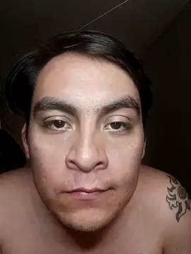 Snapshot of Ravenvodka chatting on 09/22/25, 08:37 Ravenvodka online show from 09/22/25, 08:37