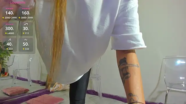 MayaHellen online show from 10/02/25, 04:38
