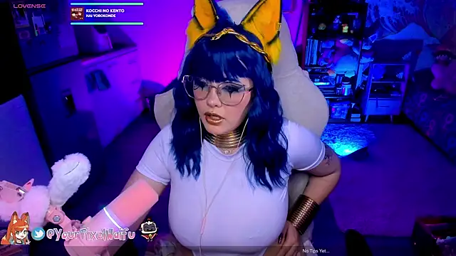 AlyssaRomanova online show from 10/24/25, 03:05