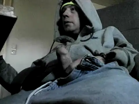 skateboy78 online show from 01/19/25, 02:49