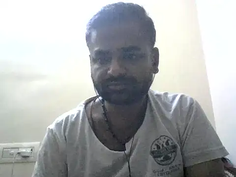 Snapshot of sree4143 chatting on 09/09/25, 05:00 sree4143 online show from 09/09/25, 05:00