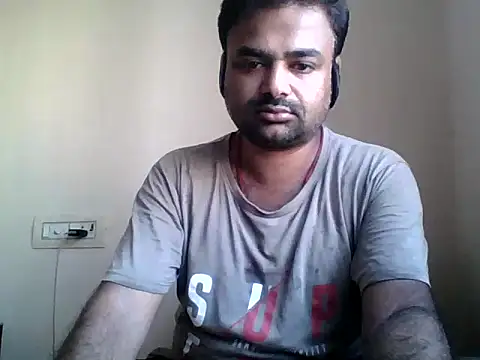 Snapshot of sree4143 chatting on 10/13/25, 03:41 sree4143 online show from 10/13/25, 03:41