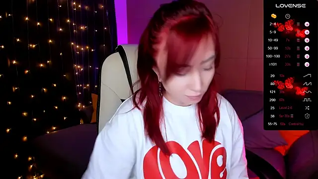 deboramoore online show from 12/15/25, 02:17