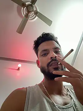 sofiacpl  online show from 04/17/26, 10:01