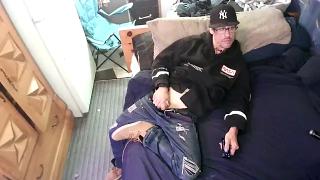 David1982qq online show from 10/10/25, 11:27