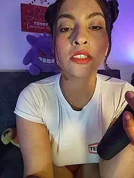 Fox Roxxan online show from 04/05/26, 01:45