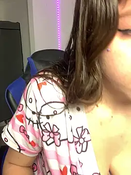 Snapshot of antonelaXantonysex chatting on 11/19/25, 01:05 antonelaXantonysex online show from 11/19/25, 01:05