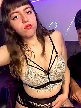 Snapshot of antonelaXantonysex chatting on 11/03/25, 06:11 antonelaXantonysex online show from 11/03/25, 06:11