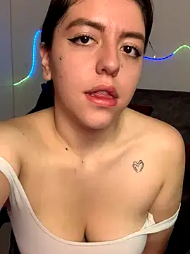 Snapshot of antonelaXantonysex chatting on 10/06/25, 06:08 antonelaXantonysex online show from 10/06/25, 06:08