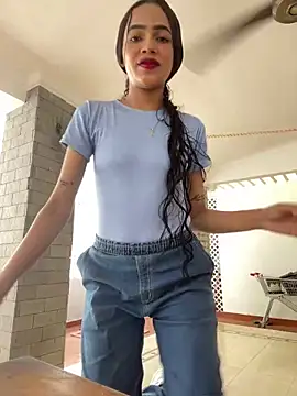 violeta 18x online show from 12/15/25, 06:36