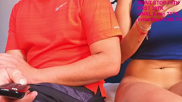 couplelove543 online show from 10/22/25, 02:38