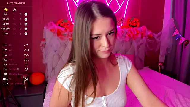 StacyWells online show from 10/31/25, 08:55