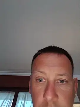 Snapshot of Alessio1987 chatting on 06/09/26, 07:04 Alessio1987 online show from 06/09/26, 07:04