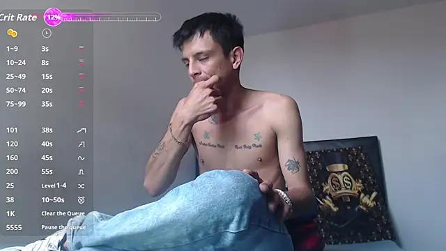 Snapshot of andrewcoopper1 chatting on 10/23/25, 04:49 andrewcoopper1 online show from 10/23/25, 04:49