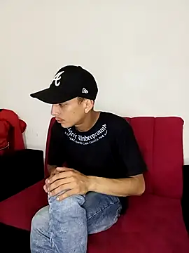 andrewcoopper1 online show from 04/18/26, 01:52