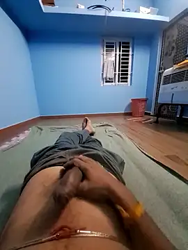 Tamilpayan00 online show from 01/10/26, 06:14