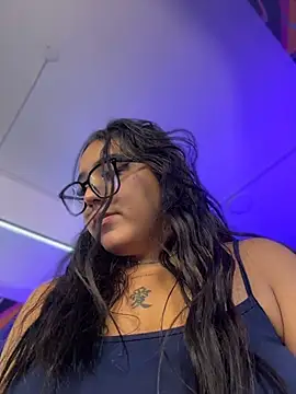 KatlynRous online show from 05/06/26, 05:50