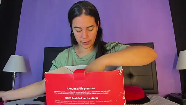 GreciaFox1 online show from 04/13/26, 12:09