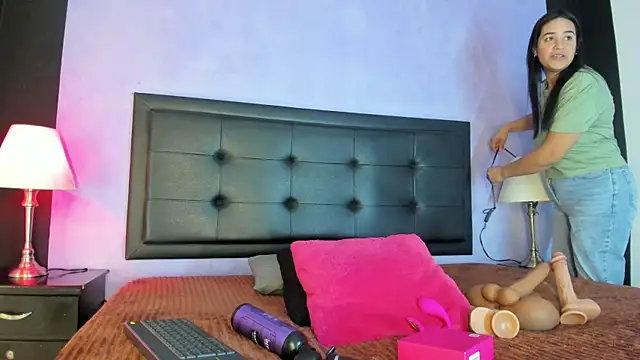 GreciaFox1 online show from 03/28/26, 12:17