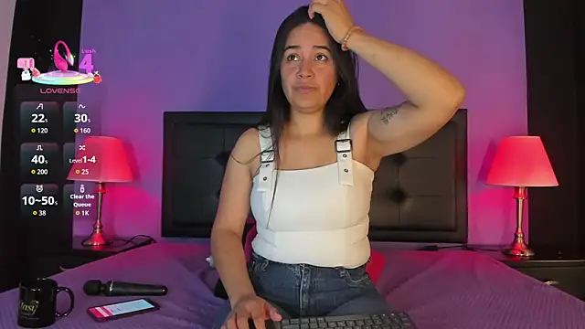 GreciaFox1 online show from 04/08/26, 12:28