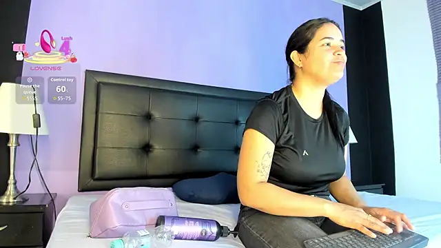 GreciaFox1 online show from 05/04/26, 12:30