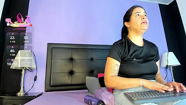 GreciaFox1 online show from 05/22/26, 12:14