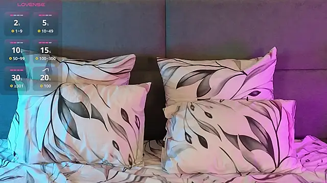 RianaRey online show from 02/06/26, 04:36