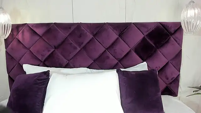 SofiAdanss online show from 10/29/25, 10:31