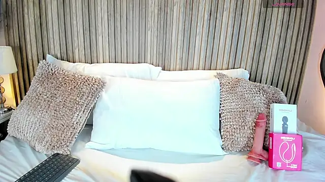 SofiAdanss online show from 10/01/25, 11:47