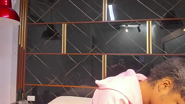 HannyThompson online show from 02/07/26, 12:35