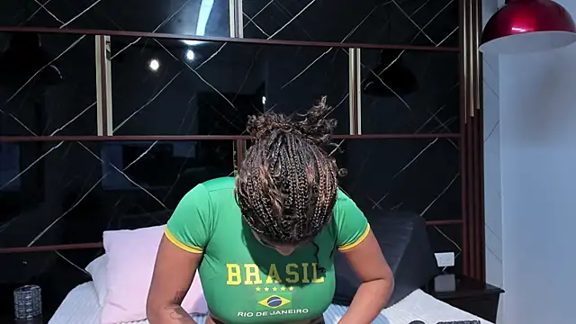 HannyThompson online show from 10/10/25, 12:28