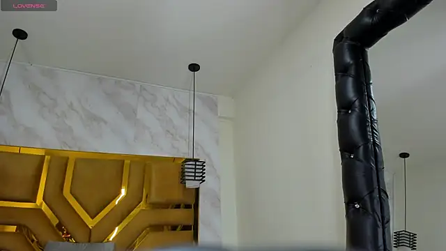 Luciifeer  online show from 10/24/25, 06:40