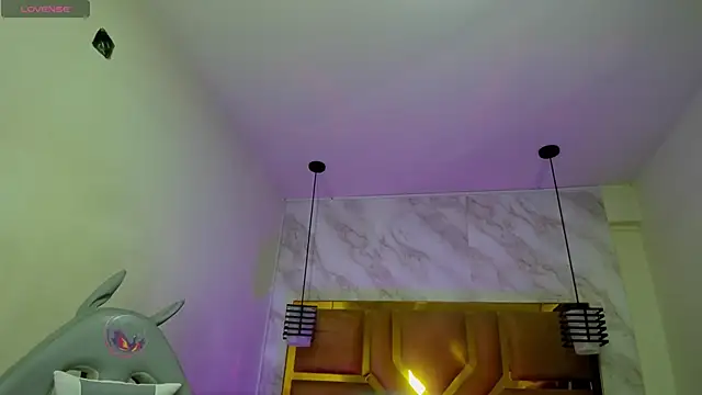 Luciifeer  online show from 04/05/26, 03:40