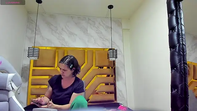 Luciifeer  online show from 10/21/25, 08:41