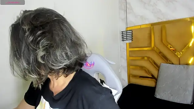 Luciifeer  online show from 11/12/25, 12:59