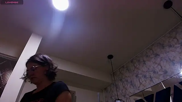 Luciifeer  online show from 11/24/25, 06:52