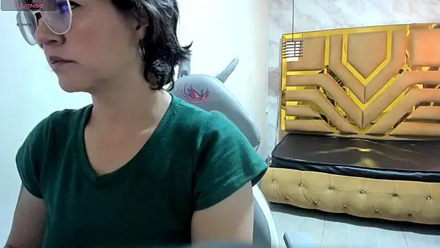 Luciifeer  online show from 10/01/25, 06:45