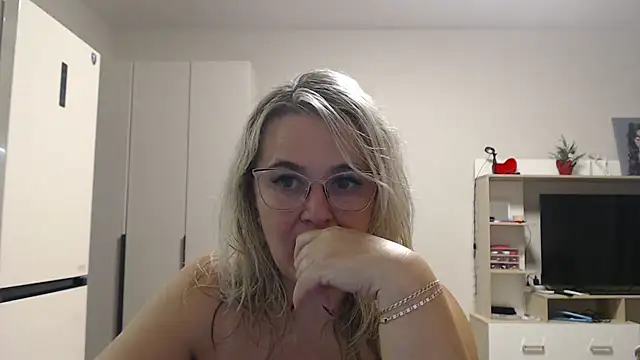 EleanoraDream online show from 02/28/26, 06:40