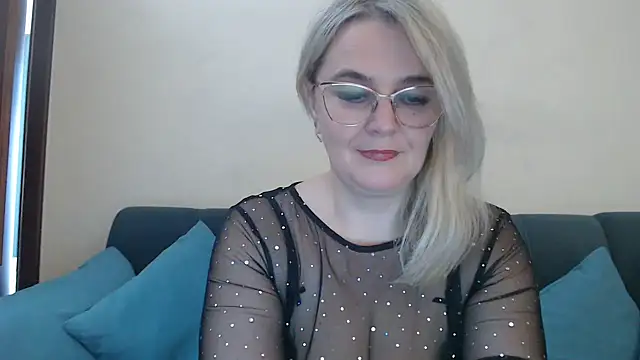 EleanoraDream online show from 05/24/26, 01:00