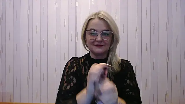 EleanoraDream online show from 12/19/25, 04:31