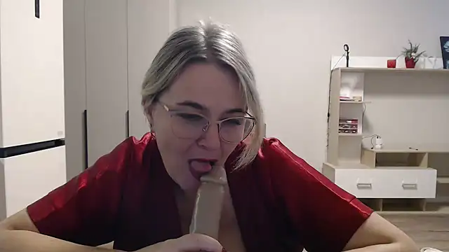 EleanoraDream online show from 01/14/26, 08:07