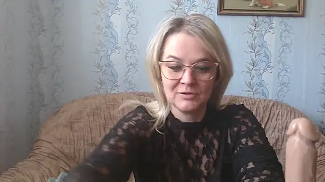 EleanoraDream online show from 09/18/25, 08:17