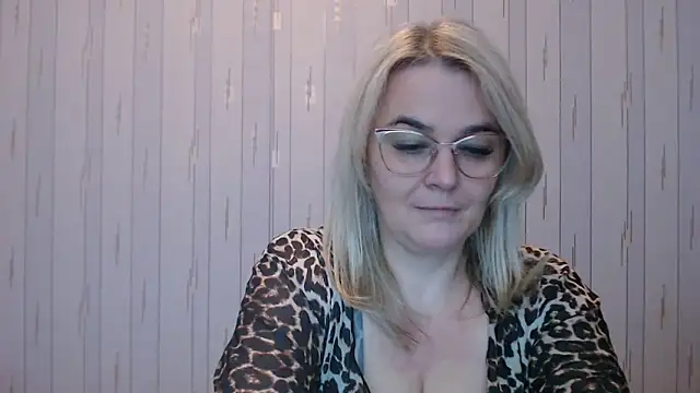 EleanoraDream online show from 11/22/25, 07:07