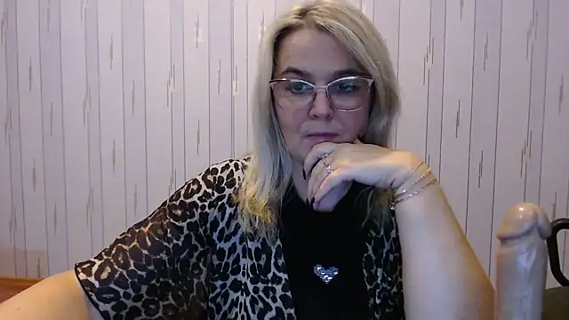 EleanoraDream online show from 11/08/25, 03:15