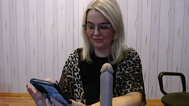 EleanoraDream online show from 11/06/25, 02:54