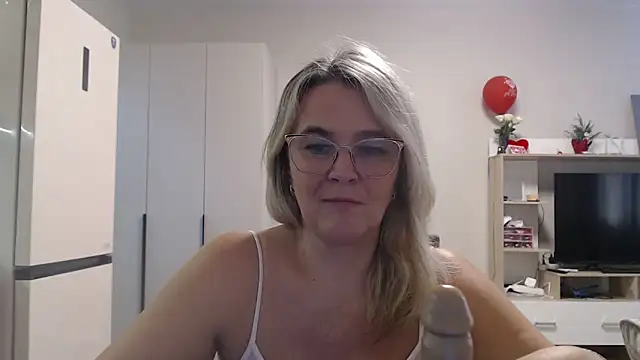 EleanoraDream online show from 03/23/26, 10:15