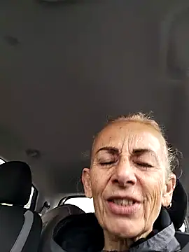 clarabell4 online show from 12/22/25, 07:41