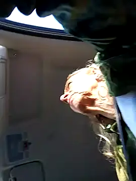 clarabell4 online show from 11/12/25, 07:34